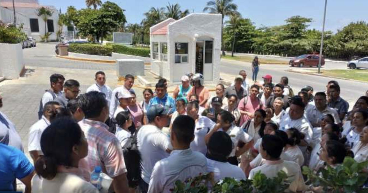 Empleados del hotel Royal Solaris en Cancún exigen pagos de utilidades