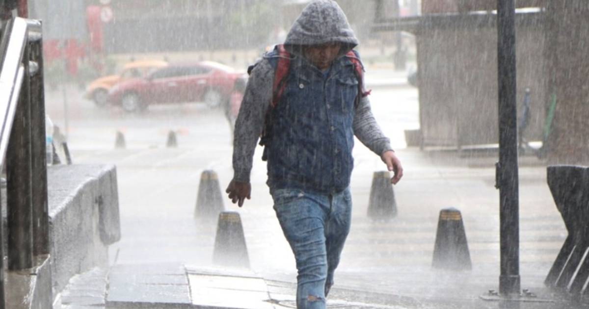 Frente frío y lluvias torrenciales