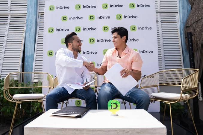 inDrive llega a Cancún con alianza con Caribe Taxi