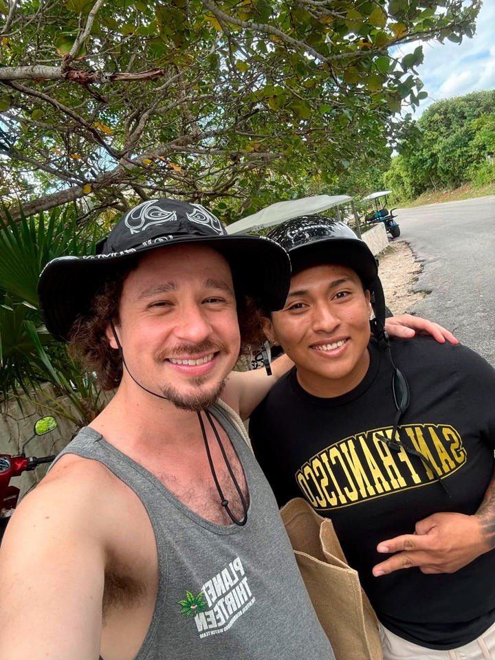 Luisito Comunica en Isla Mujeres