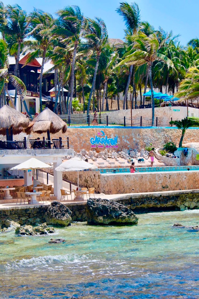 Luisito Comunica en Isla Mujeres