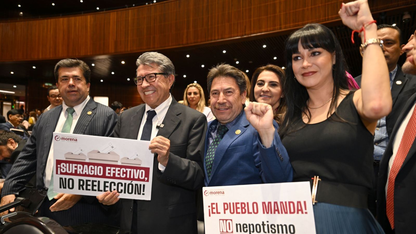 Prohíben reelecciones a partir del 2030