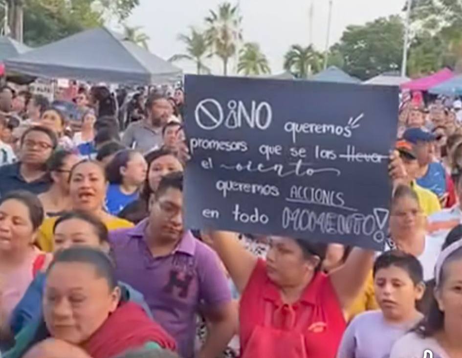 Continúan las PROTESTAS docentes en Chetumal